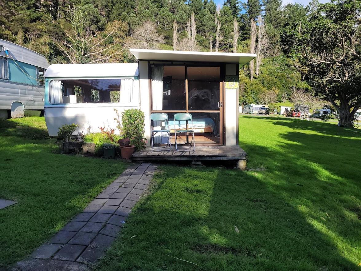 Dickson Holiday Park Thames Exteriör bild